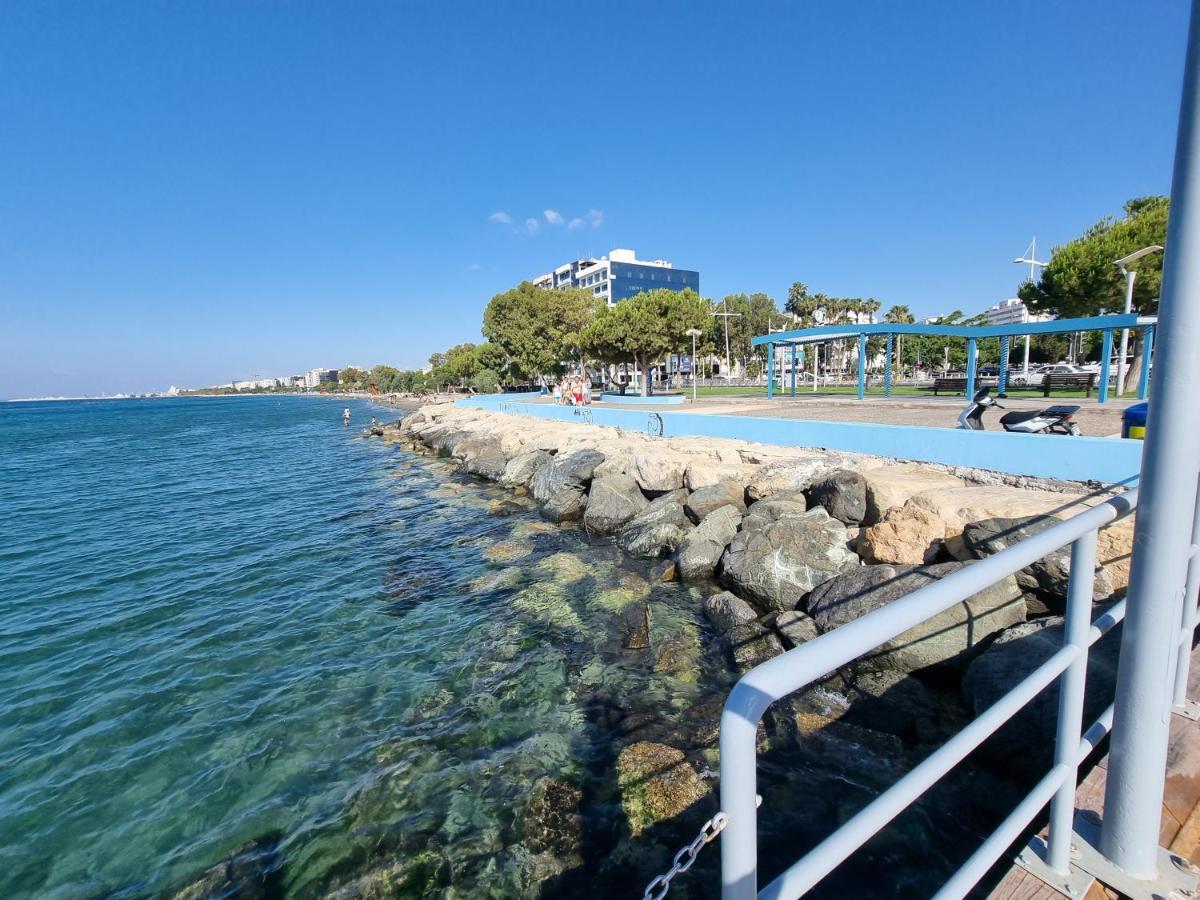 Beach Apartment'S Лимасол Экстерьер фото