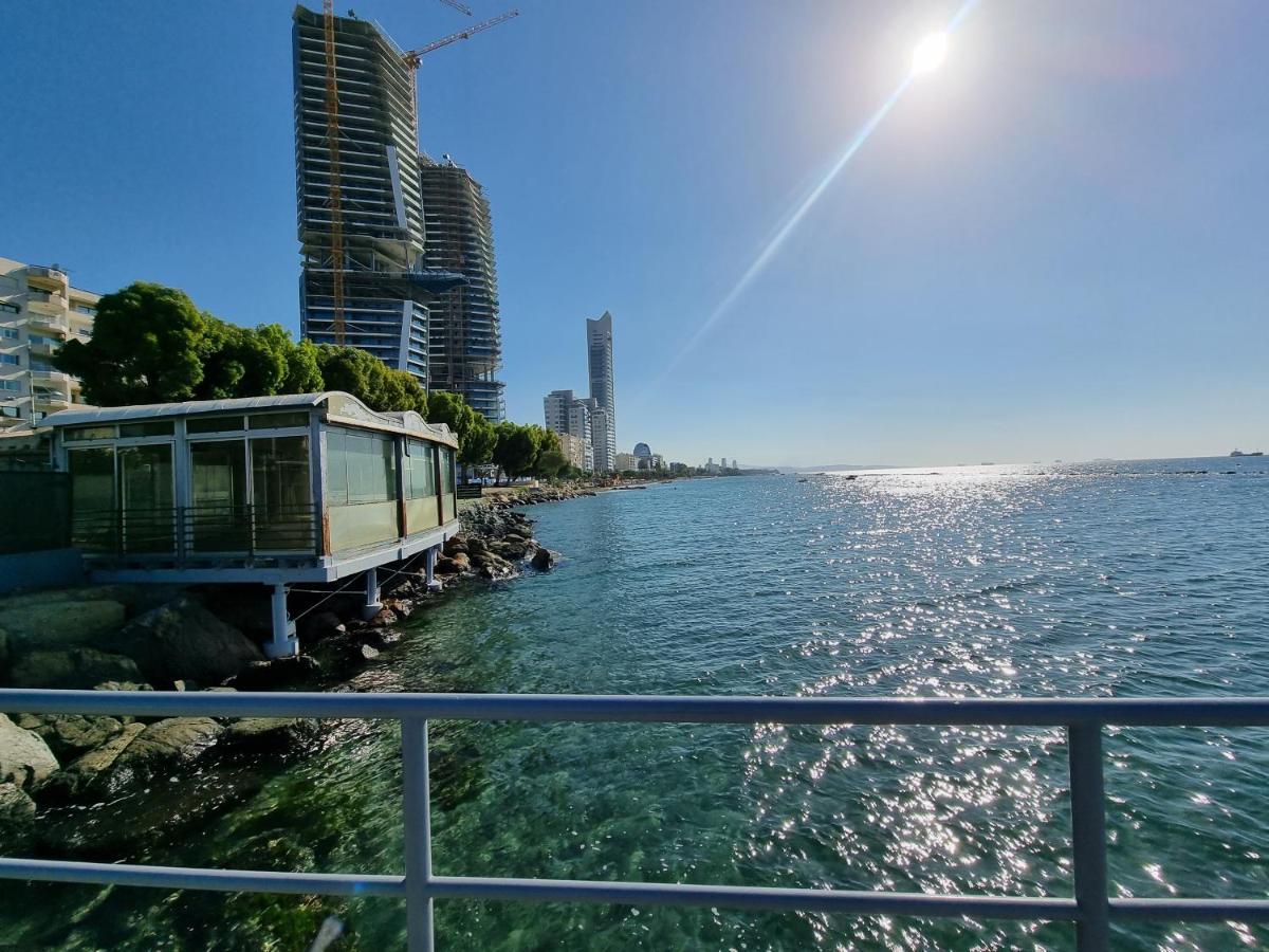 Beach Apartment'S Лимасол Экстерьер фото